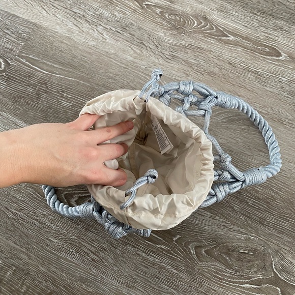 Metallic net bag with drawstring - Picture 3 of 6